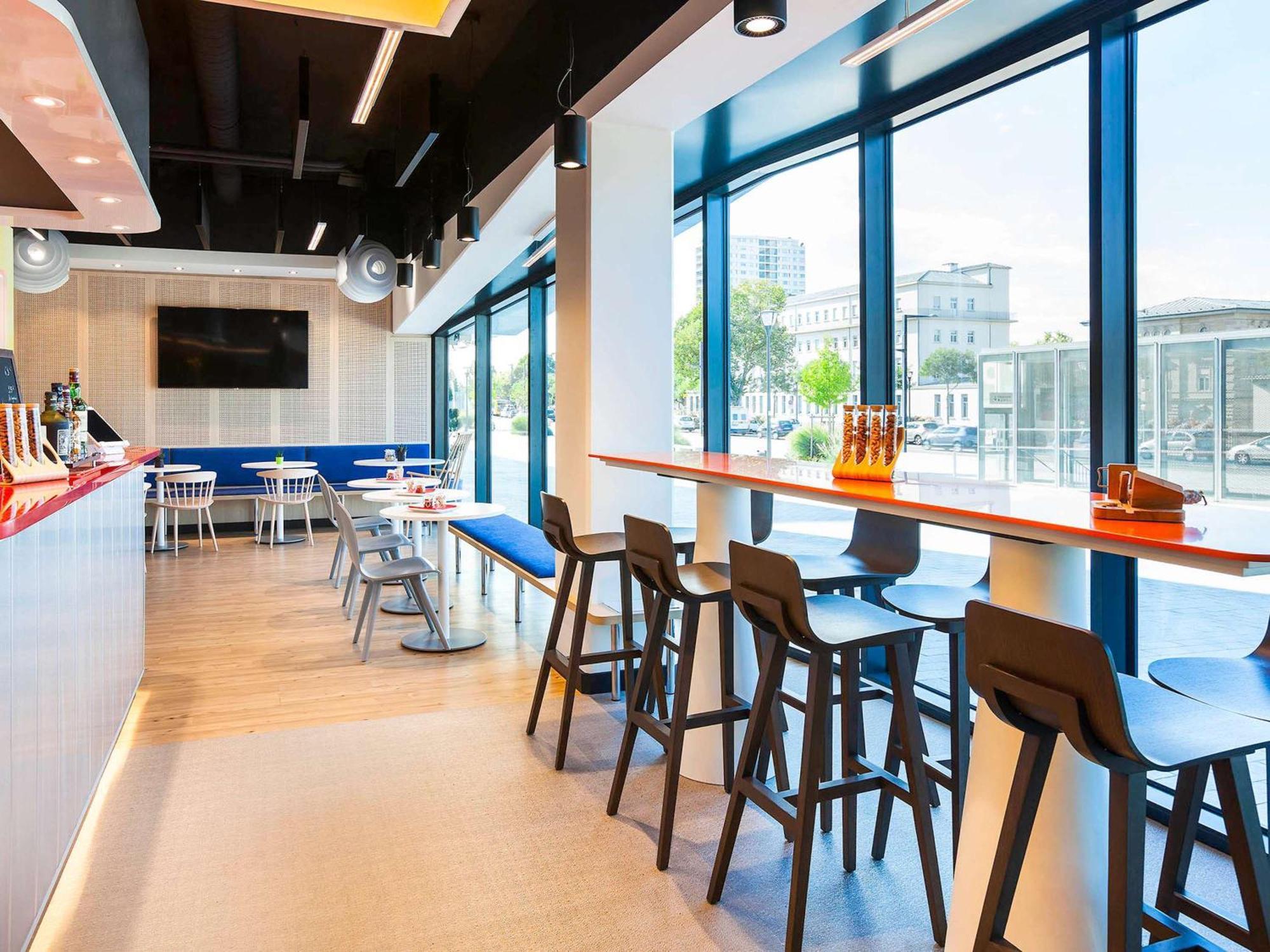 Ibis Styles Mulhouse Centre Gare Exterior foto
